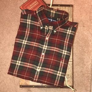 Ralph Lauren Button Down Shirt (BINDLE 2 for $40)